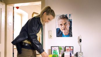 Annett Fleischer in Hubert ohne Staller (2011)