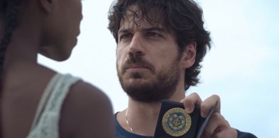 Still of Marco Pigossi in Invisible City