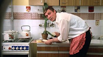 Aleksandr Mikhaylov in Love and Doves (1985)