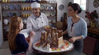 Danica McKellar, Emma Burdon-Sutton, and Ellie Botterill in Crown for Christmas (2015)