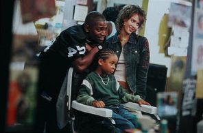Mekhi Phifer, Jessica Alba, and Zachary Isaiah Williams in Honey (2003)