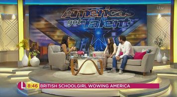 Christine Lampard, Paul Hadwin, and Courtney Hadwin in Lorraine (2001)