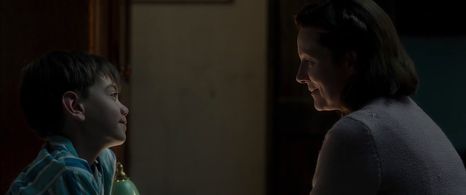 Laura Linney and Milo Parker in Mr. Holmes (2015)