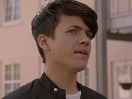 Jamie Flatters in Flat TV (2014)