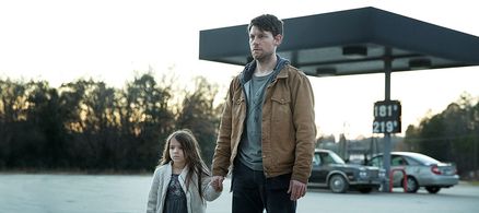 Patrick Fugit and Madeleine McGraw in Outcast (2016)