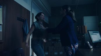 Heather Dicke & Amanda Peet in Episode 4 of Amazon Original 