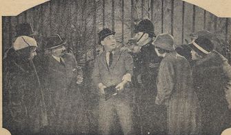 Jane Carr and Leslie Fuller in The Outcast (1934)