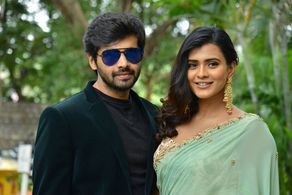 Hebah Patel and Thrigun at an event for 24 Kisses (2018)