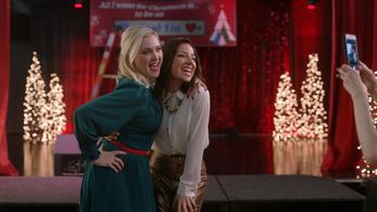 Vanessa Lengies and Katherine Bailess in A Date by Christmas Eve (2019)