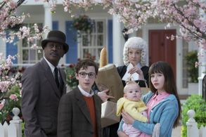 Joan Cusack, K. Todd Freeman, Malina Pauli Weissman, Louis Hynes, and Presley Smith in A Series of Unfortunate Events (2