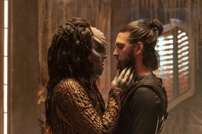 Mary Chieffo and Shazad Latif in Star Trek: Discovery (2017)