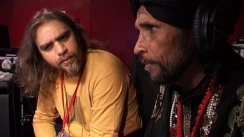 Rohail Hyatt and Sain Zahoor in The Journey Within (2015)