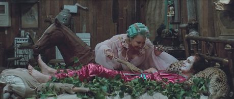 Nicky Nichols and Lupita Peruyero in The Holy Mountain (1973)