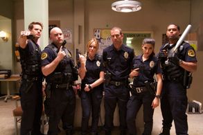 Bryan Callen, Bryce Johnson, Tania Raymonde, Texas Battle, Charlie Sanders, and Caity Lotz in Death Valley (2011)