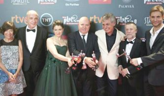 Darío Grandinetti, Erica Rivas, Damián Szifron, and Hugo Sigman at an event for Wild Tales (2014)