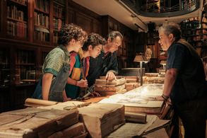 Dan Aykroyd, Patton Oswalt, Logan Kim, and Mckenna Grace in Ghostbusters: Frozen Empire (2024)