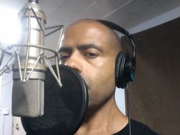 Eliezer Ortiz during the recording section of the CD Album Opera 