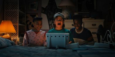 Caleb McLaughlin, Gaten Matarazzo, and Priah Ferguson in Stranger Things: Chapter Seven: The Massacre at Hawkins Lab (20