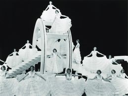 Loretta Andrews, Eleanor Bayley, De Don Blunier, Diane Bourget, Margaret Carthew, Dolores Casey, Mary Cassidy, Beatrice 