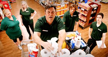 Angus Benfield, Shannon K. Dunn, Dallas Schaefer, Michael Maclane, and Pam Renall in Yellow Bird (2023)