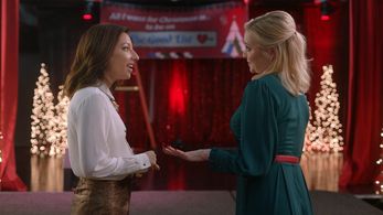 Vanessa Lengies and Katherine Bailess in A Date by Christmas Eve (2019)