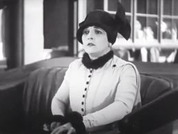 Ellinor Vanderveer in The Battle of the Century (1927)