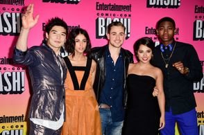Becky G, Ludi Lin, Dacre Montgomery, Naomi Scott, and RJ Cyler at an event for Power Rangers (2017)