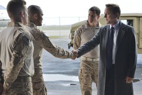Kiefer Sutherland, Dylan Walsh, Alex Mallari Jr., and Robert Cormier in Designated Survivor (2016)