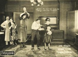 Tyler Brooke, James Finlayson, Yvonne Howell, Charlotte Mineau, and Sally O'Neil in Flaming Flappers (1925)