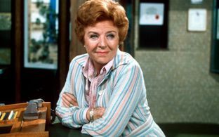 Noele Gordon in Crossroads (1964)