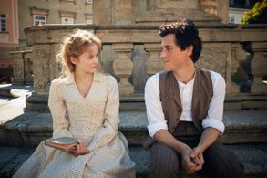 Johnny Flynn and Shannon Tarbet in Genius (2017)