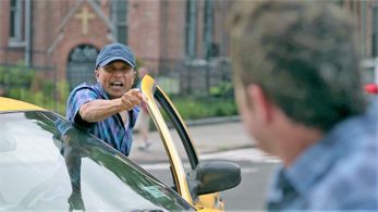 On the set of The Detour, episode The City with Jason Jones