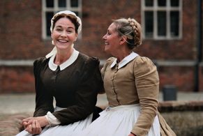 Eva Pope in Hetty Feather (2015)