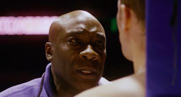 Still of Michael Clarke Duncan and Kent Moran in The Challenger (September 11th, 2015).