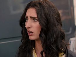 Jessica Knappett in Drifters (2013)