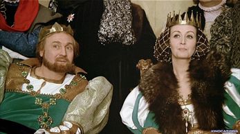 Rolf Hoppe and Karin Lesch in Three Wishes for Cinderella (1973)
