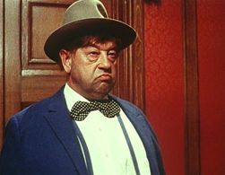 Josef Hlinomaz in Four Murders Are Enough, Darling (1971)