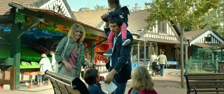 Vincent Elbaz and Laurence Arné in Daddy Cool (2017)