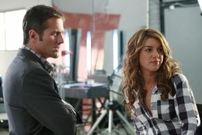 Rob Estes and Shenae Grimes-Beech in 90210 (2008)