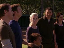 William Baldwin, Monica Potter, Lauren Graham, Sam Jaeger, Peter Krause, and Tyree Brown in Parenthood (2010)