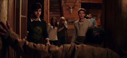 Dustin Ingram, Gage Golightly, Nadine Crocker, Randy Sean Schulman, Matthew Daddario, and Samuel Davis in Cabin Fever (2