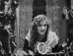 Peggy Pearce in Snookee's Disguise (1914)