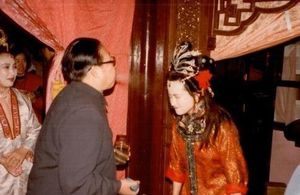 Xiaoqing Liu and Tieli Xie in A Dream in Red Mansions (1988)