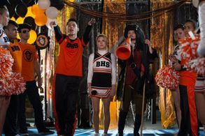 Bailey De Young in Faking It (2014)