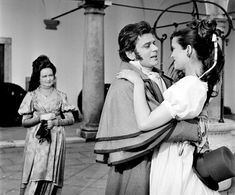 Mahulena Bocanová, Blanka Bohdanová, and Petr Stepánek in O podezíravém králi (1989)