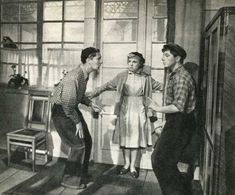 Yuri Belov, Aleksey Kozhevnikov, and Nadezhda Rumyantseva in Unamenables (1959)