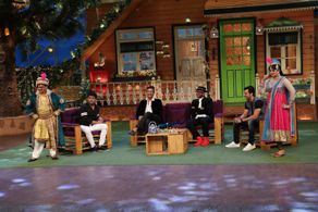 Paresh Ganatra, Upasana Singh, Sulaiman Merchant, Salim Merchant, Benny Dayal, and Kapil Sharma in The Kapil Sharma Show