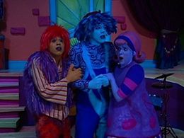 Lisa Lennox, Chad McNamara, and Jonny Wexler in The Doodlebops (2004)