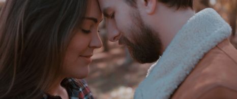 Alicia Kelley and Austin Chunn in The Farm (2023)