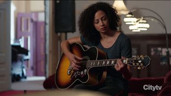 Daniela Sandiford in Hudson and Rex (Kara)